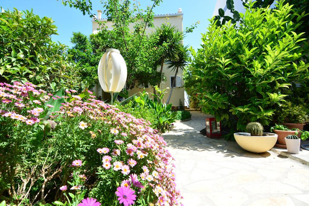 Diamante Beachfront Suites Xylokastro Buitenkant foto