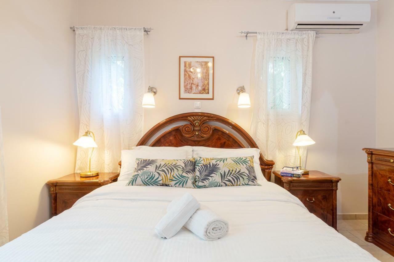 Diamante Beachfront Suites Xylokastro Buitenkant foto