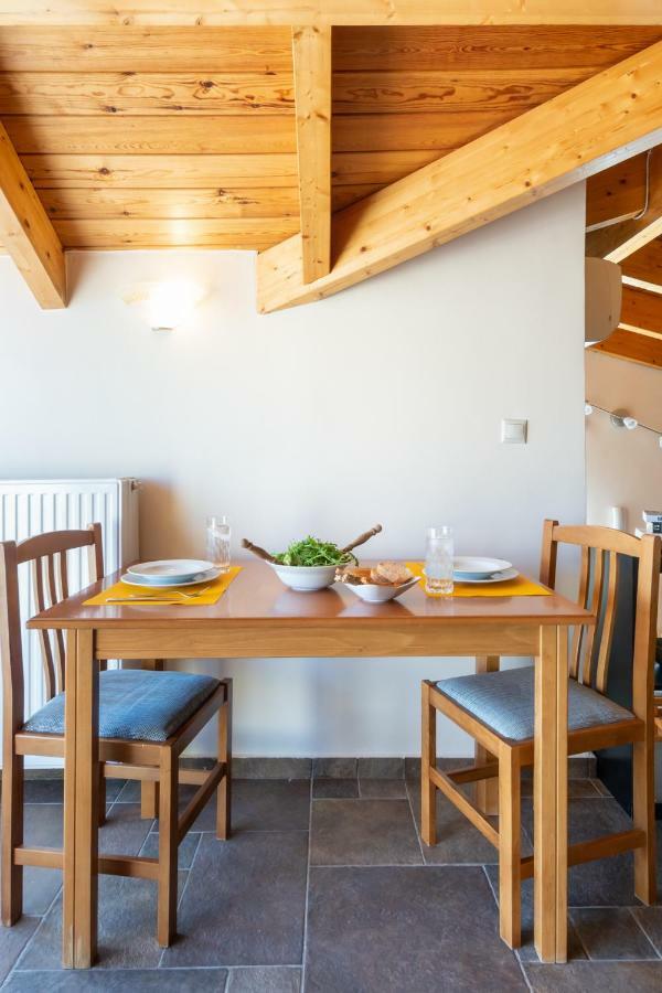 Diamante Beachfront Suites Xylokastro Buitenkant foto